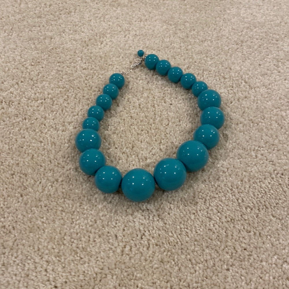 Graduated bead turquoise necklace